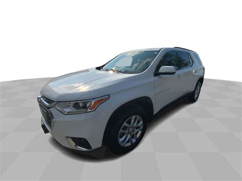 Certified Pre Owned 2020 Chevrolet Traverse Lt Cloth Suv In Lake Mills
