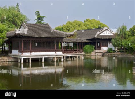 Quanfu Buddhist Temple Hi Res Stock Photography And Images Alamy