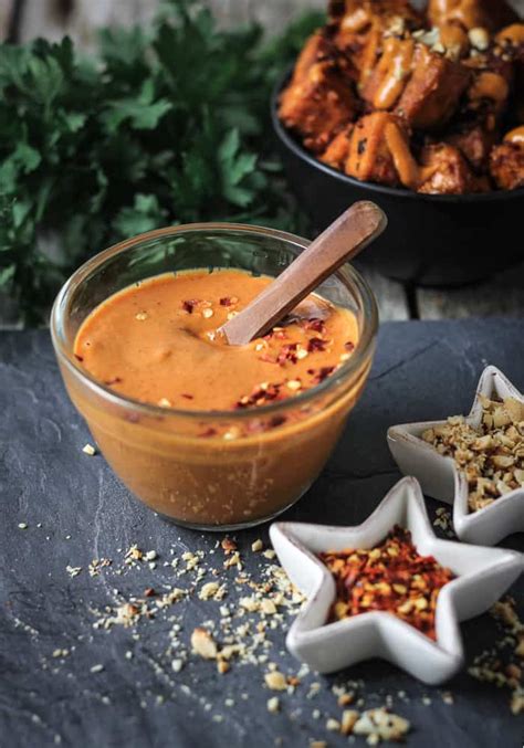 Easy Spicy Peanut Sauce Recipe | simply ceecee | vegan recipes