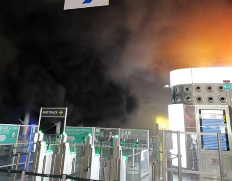 Incendio Aeroporto Di Catania Sotto Osservazione C L Impianto