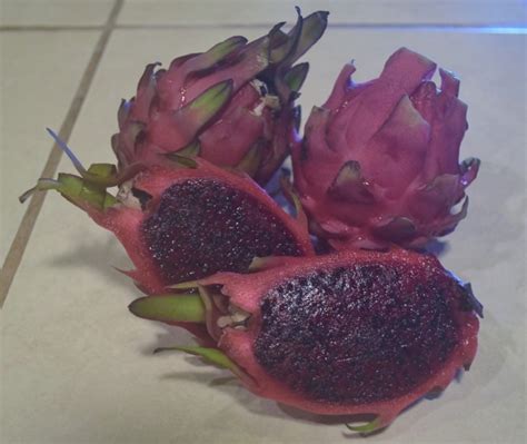 Pitaya Nicaraguas Dragon Fruit Has A Unique Color • Nica Biz