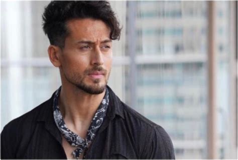 Video Tiger Shroff Serves Fitness Goals With His Ripped Body As He Preps For Heropanti 2