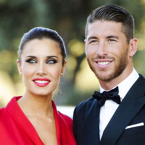 Sergio Ramos Pierde Los Papeles Y Empuja A Un Fot Grafo En El Campo