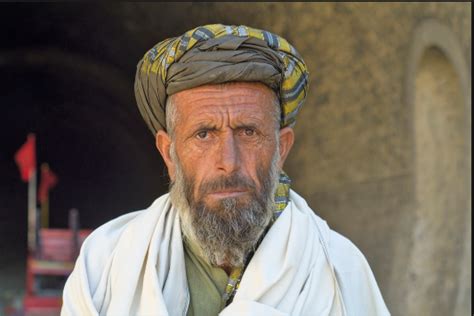 Classify Pashtun man from Balochistan, Pakistan