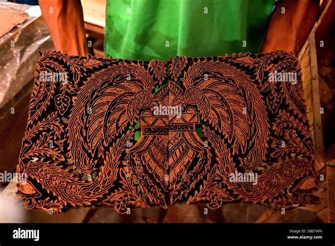 Batik Tools Hi Res Stock Photography And Images Alamy