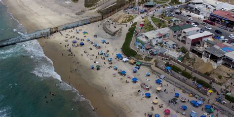 Border project aims to inform about pollution of Tijuana beaches. - Noro