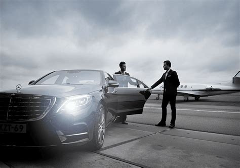 Airport Transfers Melbourne Excellence Chauffeured Cars