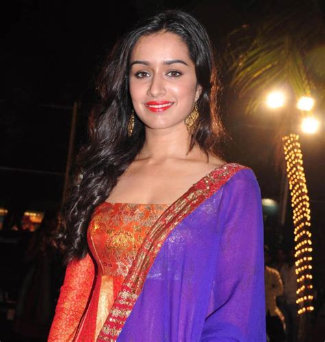 Scenic Shraddha Kapoor Hot Looks In Short Cloths Pictures