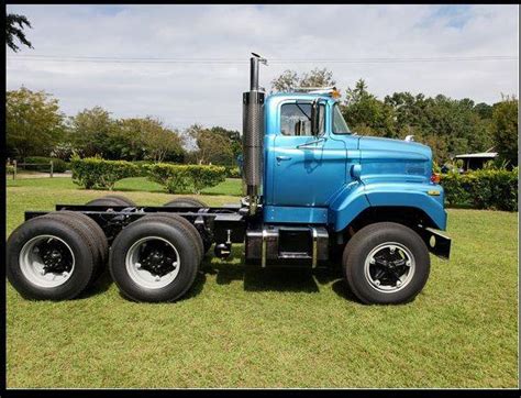 Dodge Bighorn - Other Truck Makes - BigMackTrucks.com