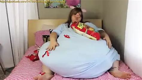 BBW 피디 레이라 방귀 모음 xHamster