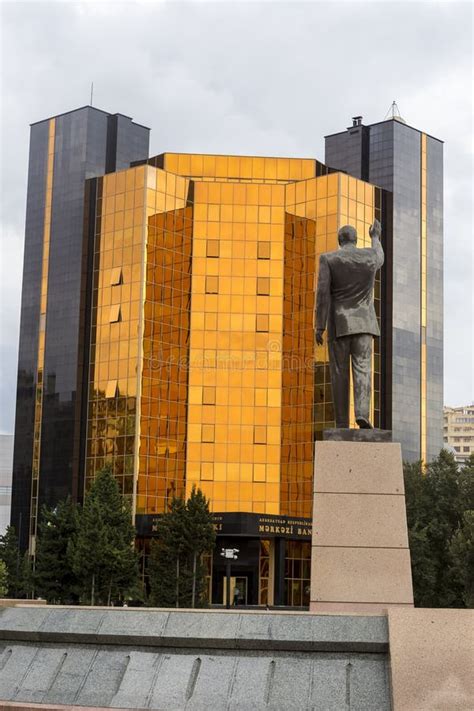 Rear View of the Statue of Heydar Aliyev in Fizuli Park, in Baku ...