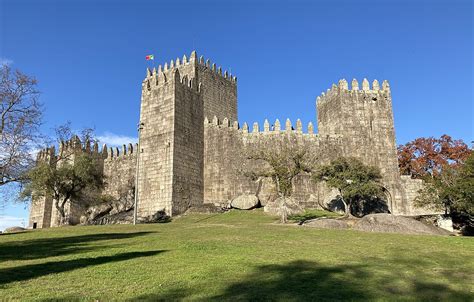 Castelo de Guimarães Nomads Travel Guide