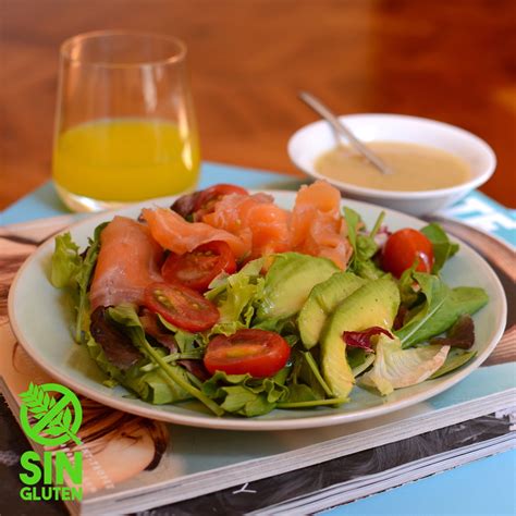 Ensalada de Salmón Ahumado y Palta con Vinagreta Alimonada Video