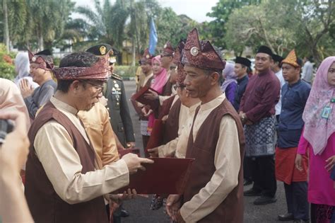 Pemkab Bateng Gelar Upacara Peringatan Tahun Bangka Tengah Berdiri