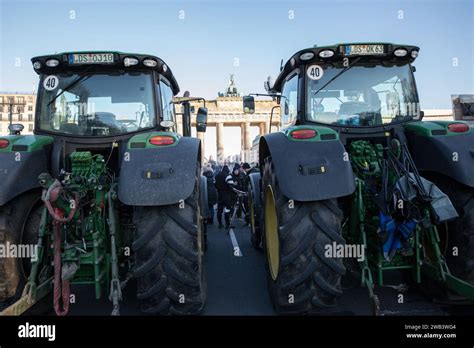 Farmers And Truckers Hi Res Stock Photography And Images Alamy