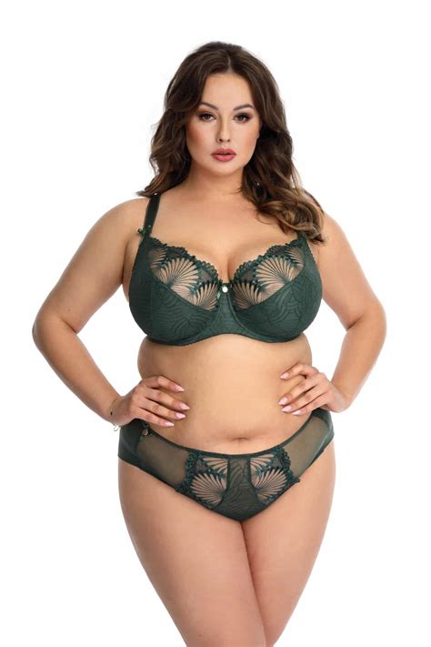 Nessa Lingerie Miederkönigin