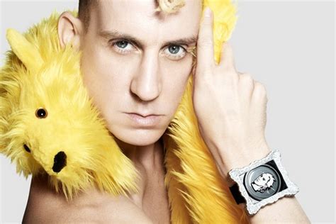 «Цирк уехал…»: новая коллекция Jeremy Scott для Swatch уже в продаже