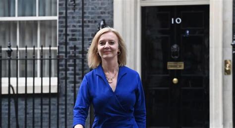 Liz Truss è lei la nuova Premier britannica da domani inizia il dopo