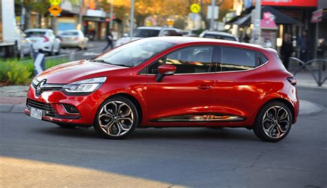 Renault Clio Pricing And Specs Facelifted Hatch Brings Sharper