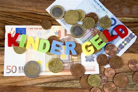 Kindergeld Einkommensgrenze Das müssen Sie wissen Heimarbeit de