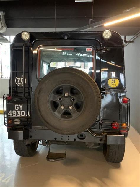 Land Rover Defender 90 Hardtop Cars Commercial Vehicles Used On