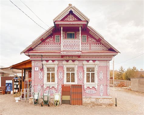Photographer Captures Dacha, Russian Cottages of Another Era | PetaPixel
