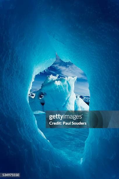 118 Icebergs Wilhelmina Bay Antarctica Stock Photos, High-Res Pictures, and Images - Getty Images