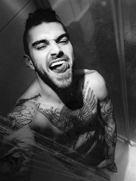 Gay Fotos Group Blogger Duchas 75