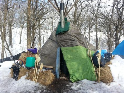 Hillbilly Musicians Live In Tipi All Winter In Southern Manitoba Cbc News