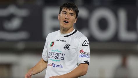 official eldor shomurodov   cagliari sportaleu