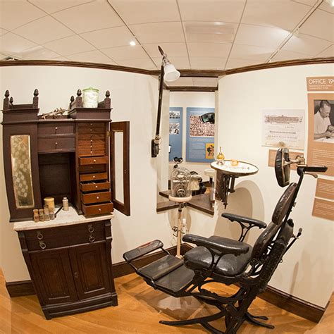 1900 Macaulay Dental Museum