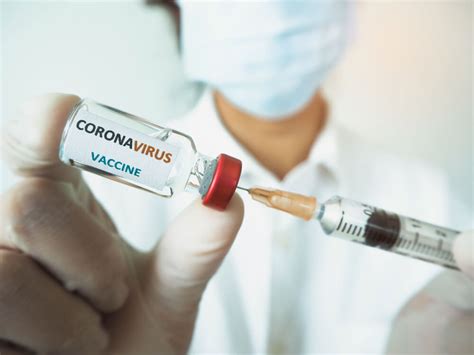 Вакцину от COVID-19 уже создали и тестируют: когда она станет ...
