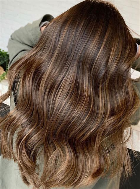 32 Beautiful Golden Brown Hair Color Ideas Subtle Golden Brown Stunner