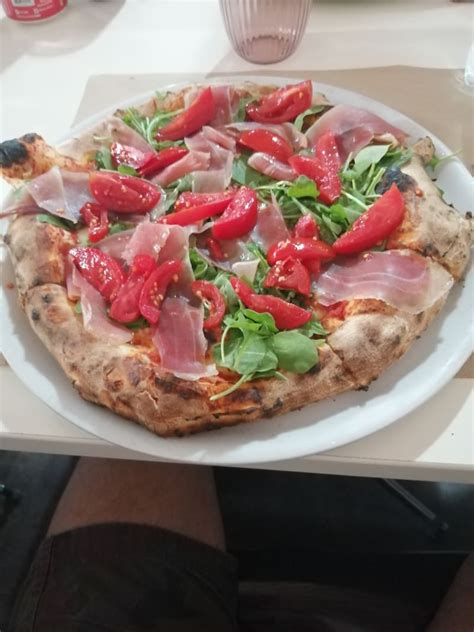 Pomodoro Basilico Pizzeria Street Food In Turin Bewertungen