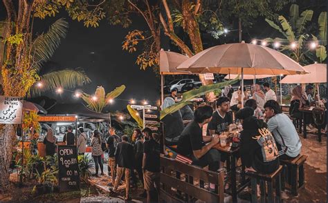 New In Town Kopi Pokok Sip Coffee Under The Stars At This Aesthetic