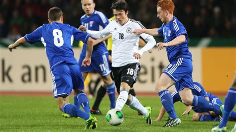 EM Qualifikation Deutsche U21 quält sich gegen Färöer zum Sieg DER