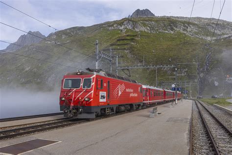 HGe 4 4 II 101 der MGB in Oberalppasshöhe