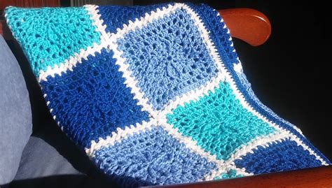 How To Crochet A Square Blanket In The Round At Cortney Leathers Blog