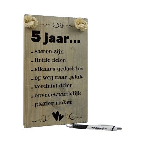 Origineel Cadeau Houten Huwelijk 5 Jaar Getrouwd Tekst Op Hout Cadeau