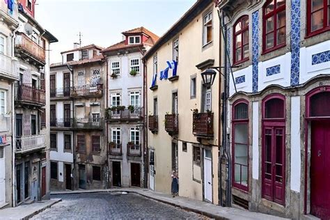 Old Town Porto Free Guided Tour - Book Online at Civitatis.com