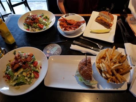 Jack Astor S Bar And Grill Mississauga Updated Restaurant