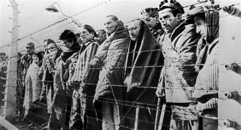 Обвиниха бивша секретарка в нацистки лагер за смъртта на над 10 000 ...