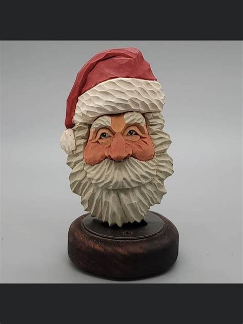 Pin By Bob And Peggy Cisko On Carvings By Alexjoiner Carving Santa