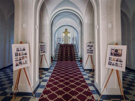 Expozi Ie De Fotografii De Ani De Performan N Educa Ie La