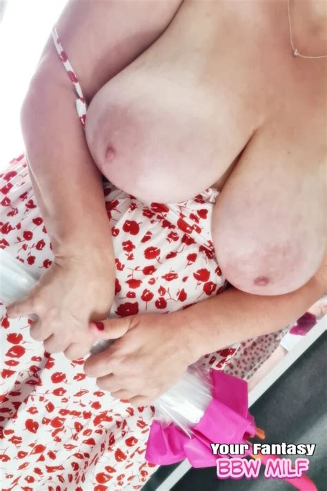 English Mature BBW Milf With Big Tits Flashing Pussy Ass Nude Pics XHamster