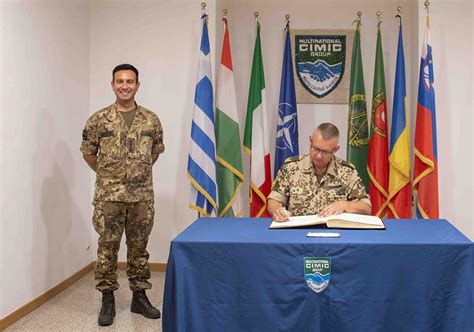 Il Generale Ellerman Al Multinational CIMIC Group Difesa Online