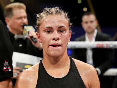Paige VanZant Breaks Silence: The Viral Photo Explained - r7wed80