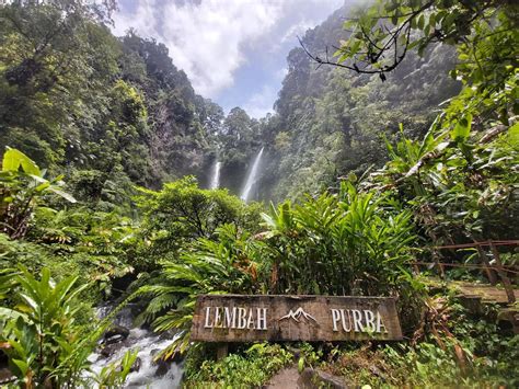 Foto Lembah Purba Situ Gunung Sukabumi