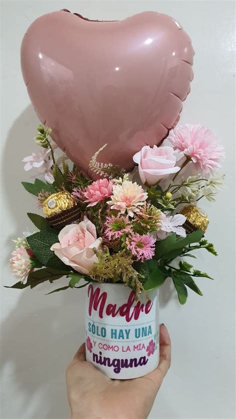 Pin de Naty Carre en día de las madres Como hacer areglos florales