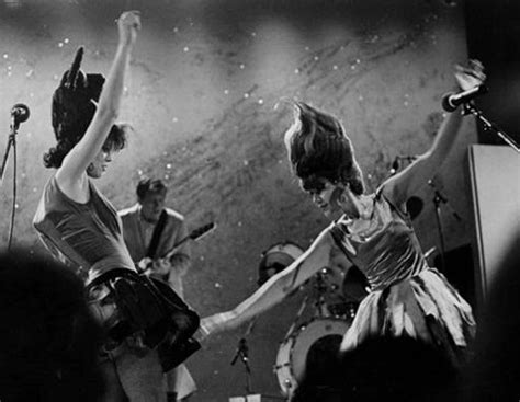 35 DAYS TIL BIKINI KILL IN L A Kate Pierson And Cindy Wilson A WOMAN A DAY TIL BIKINI KILL